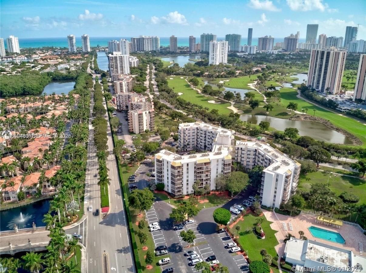 20500 W Country Club Dr # 109, Aventura, FL 33180 photo 5