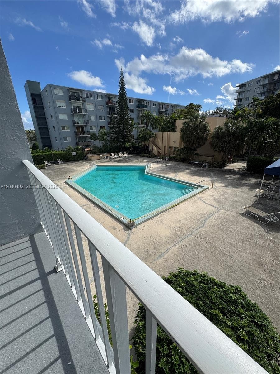 1470 NE 125th Ter # 205, North Miami, FL 33161 photo 2