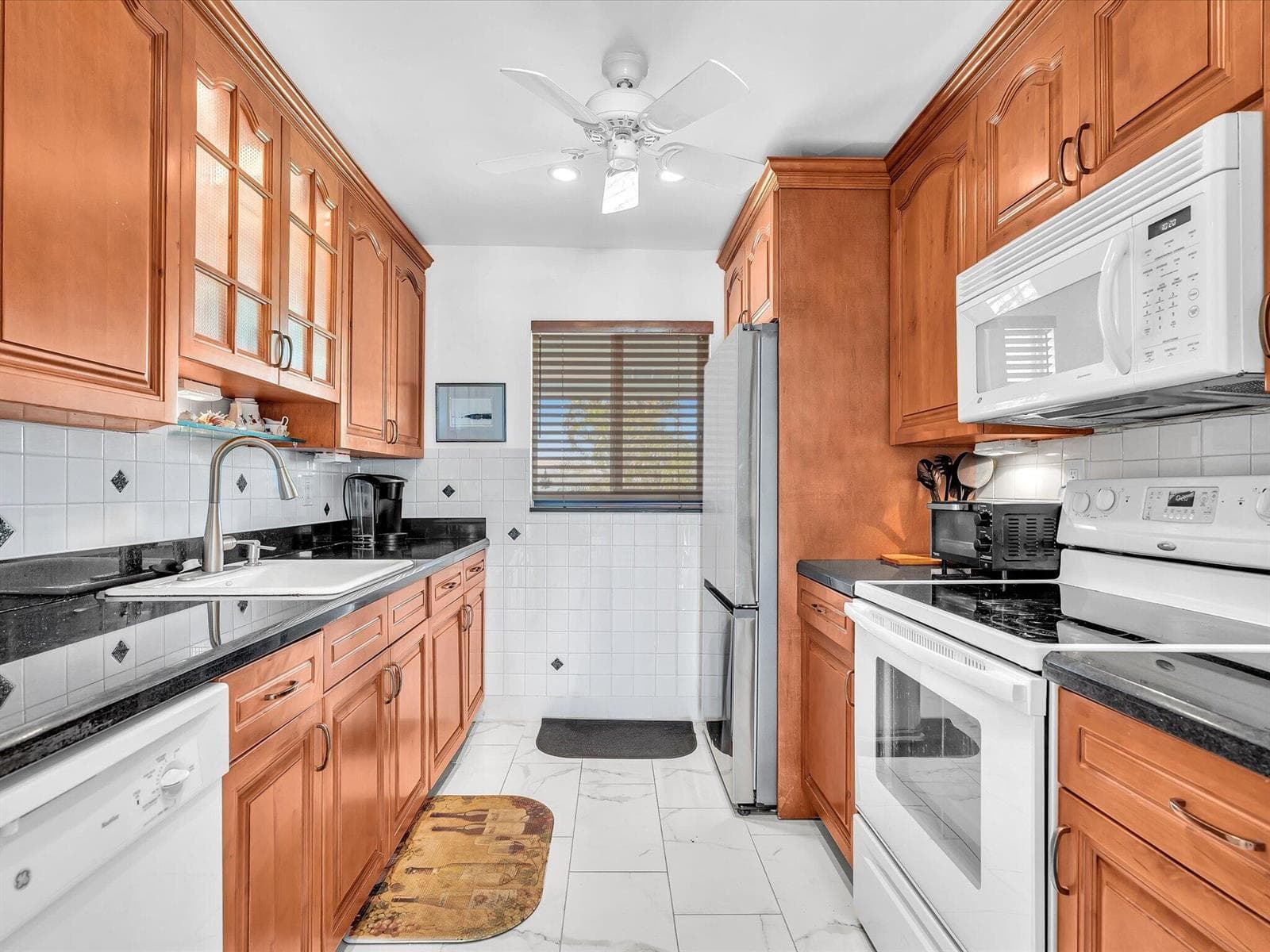 2017 SW GOLF Lane # 109, Boynton Beach, FL 33426 photo 3