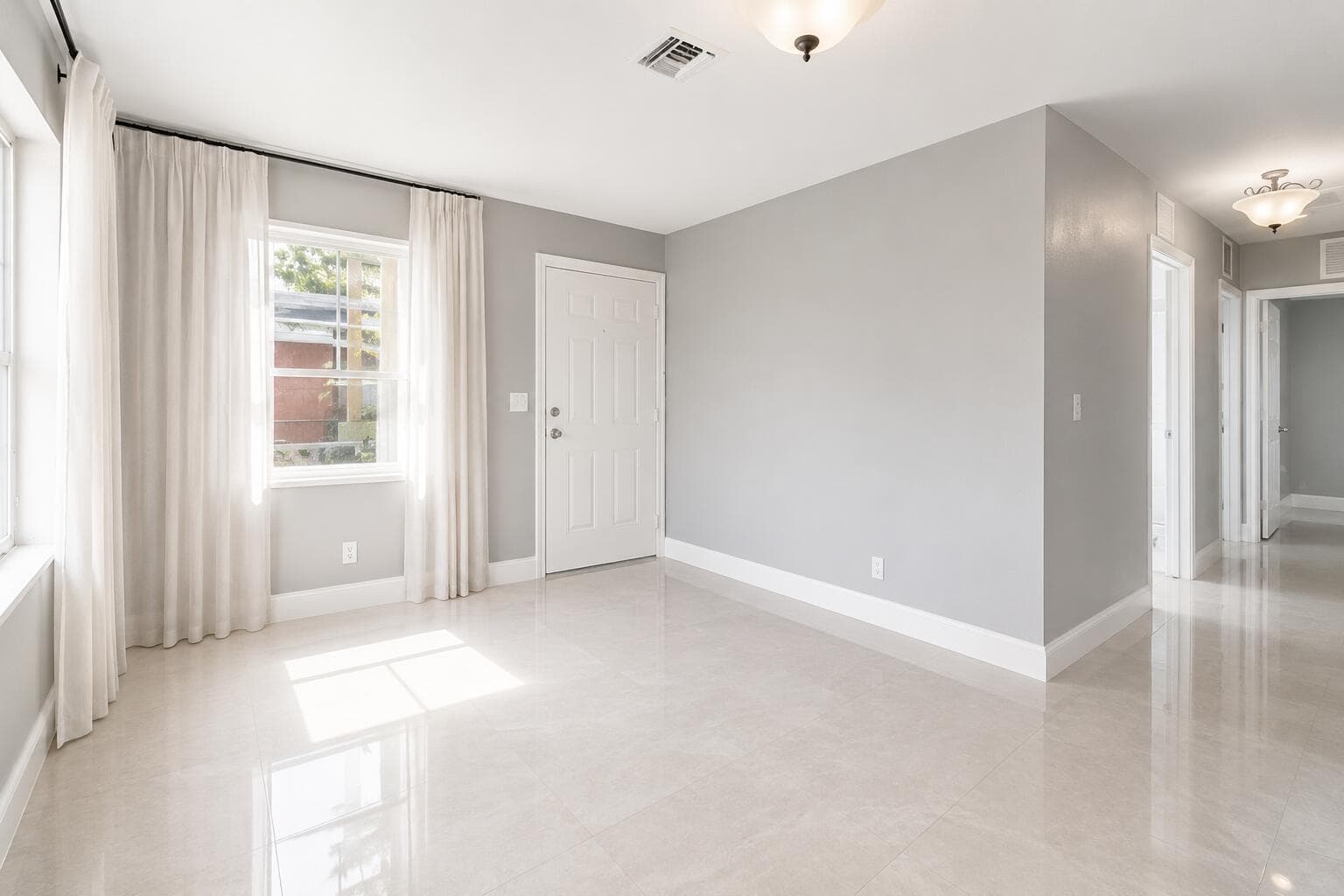 5605 Pinewood Avenue, West Palm Beach, FL 33407 photo 4