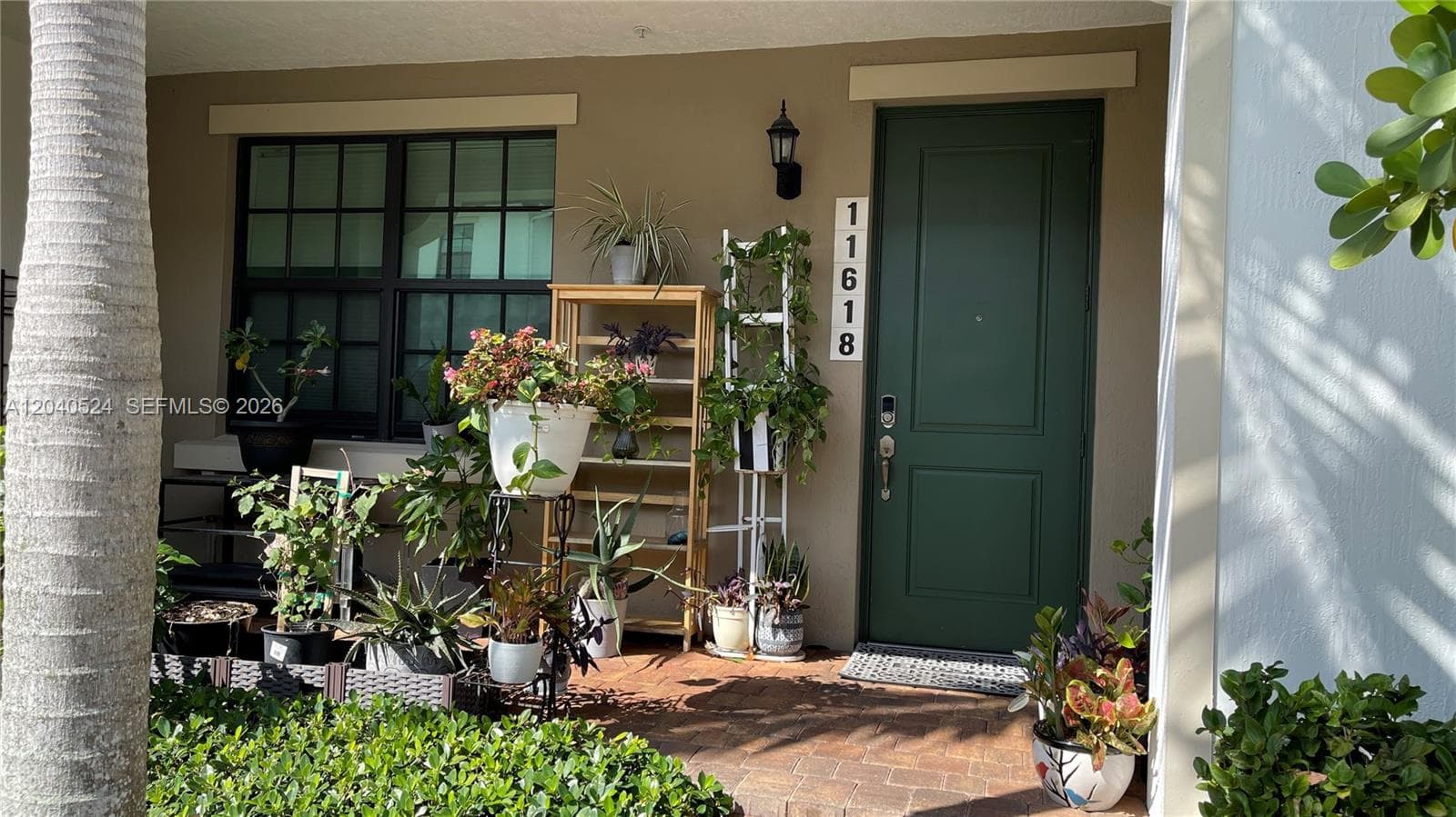11618 SW 13th Ct, Pembroke Pines, FL 33025 photo 2