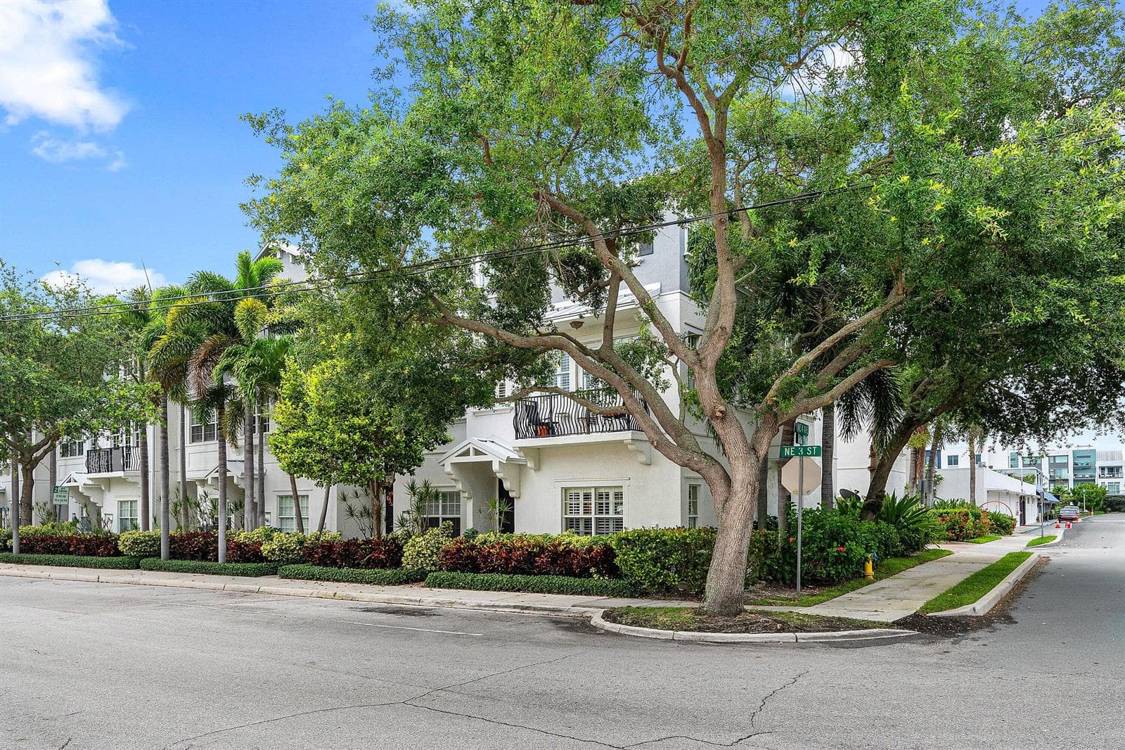 290 NE 5th Avenue # 9, Delray Beach, FL 33483 photo 2