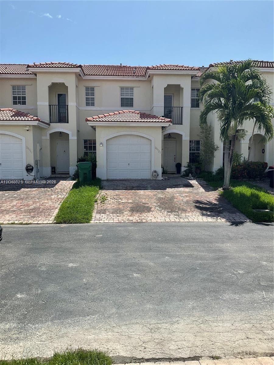 20721 SW 80th Ct, Cutler Bay, FL 33189 photo 2