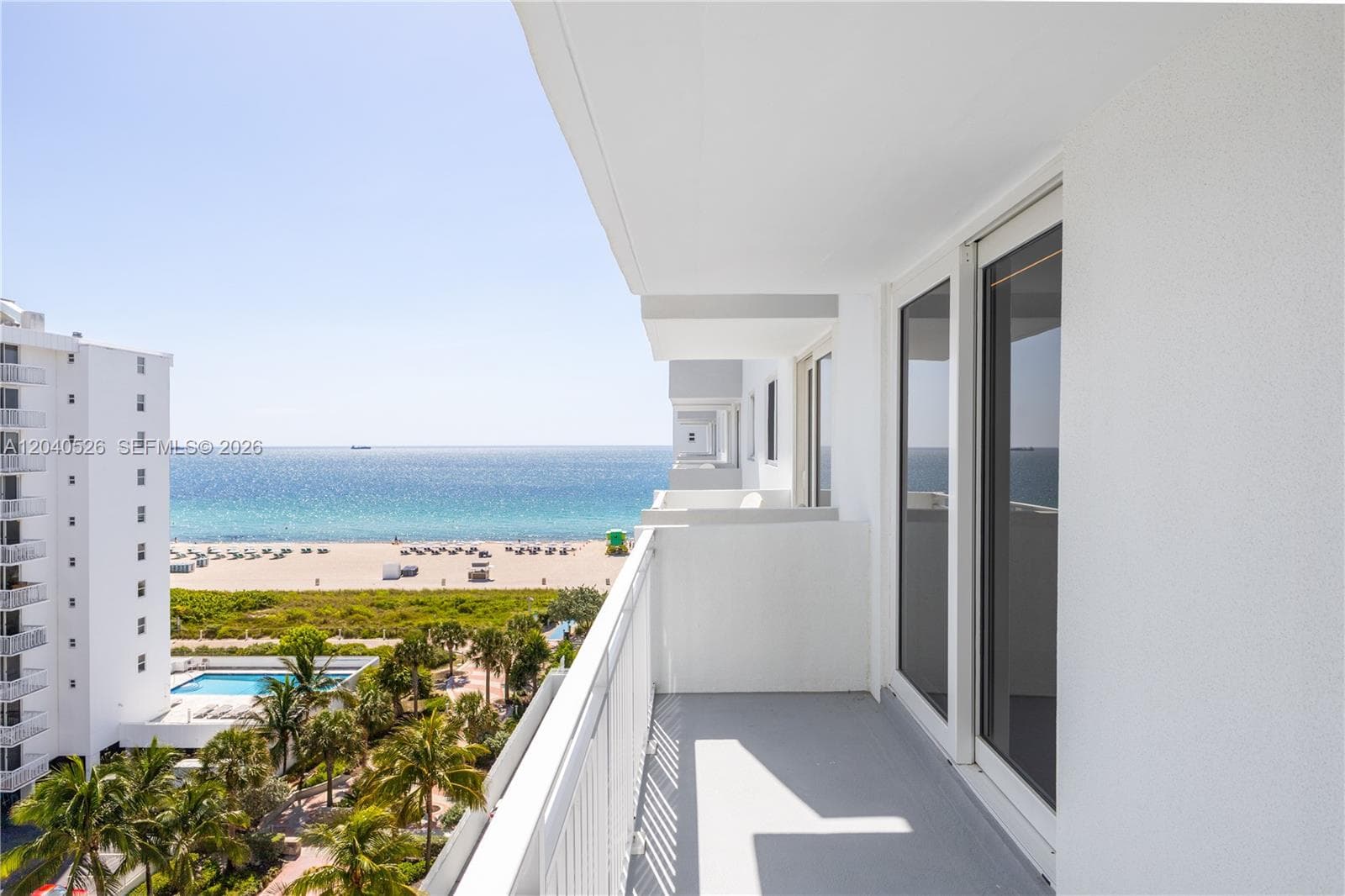 345 Ocean Dr # 924, Miami Beach, FL 33139 photo 2