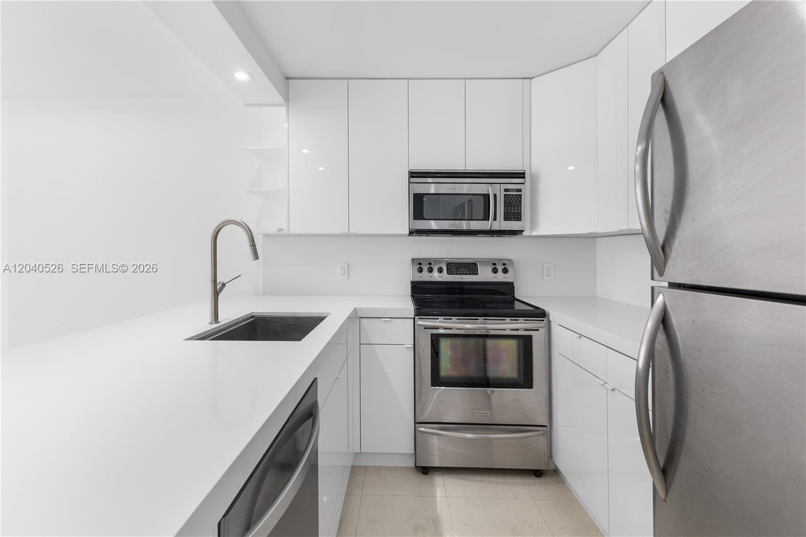 345 Ocean Dr # 924, Miami Beach, FL 33139 photo 5