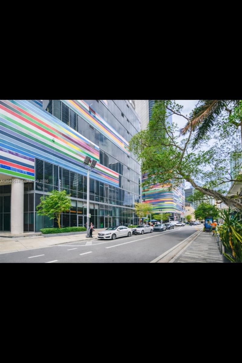 45 SW 9th St # 1004, Miami, FL 33130