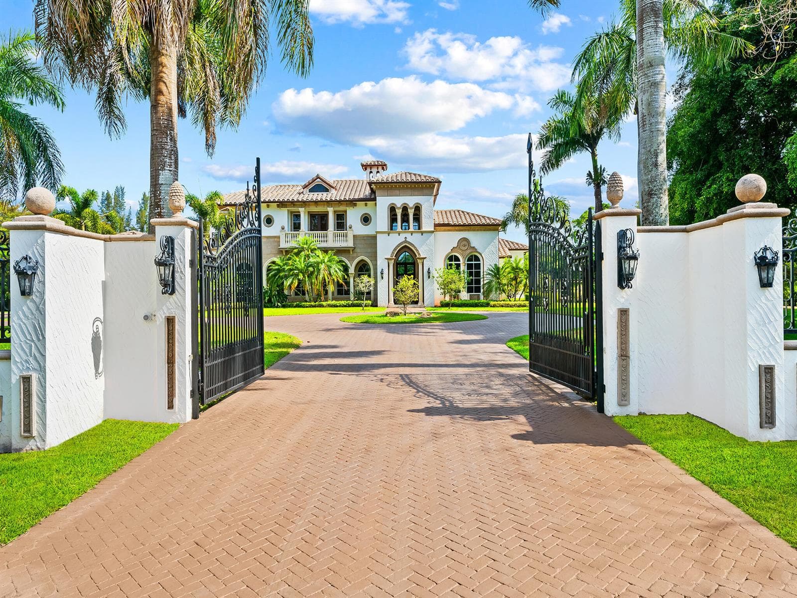 8800 NW 68th Court, Parkland, FL 33067 photo 2
