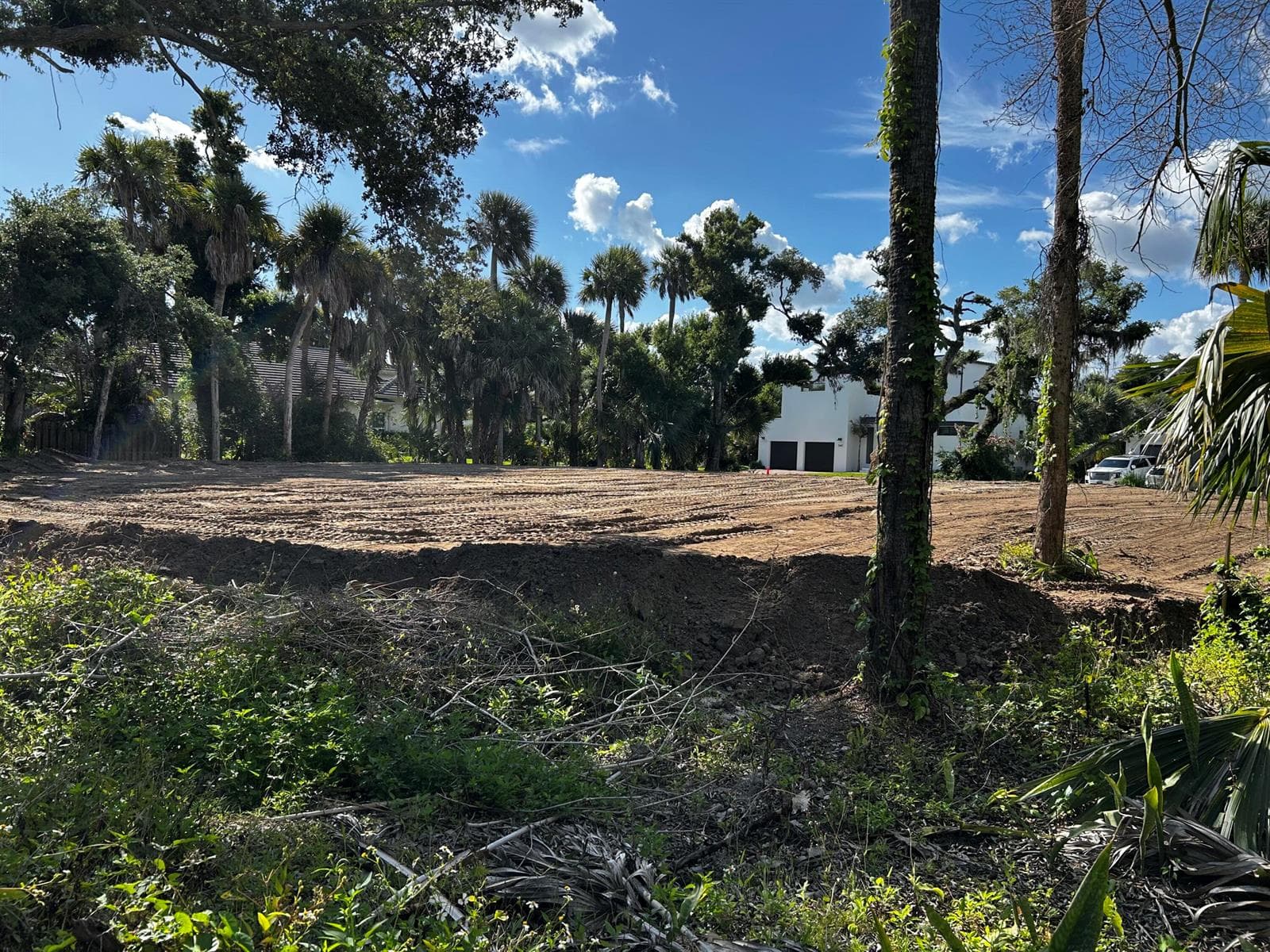 525 Acacia Road, Vero Beach, FL 32963 photo 2