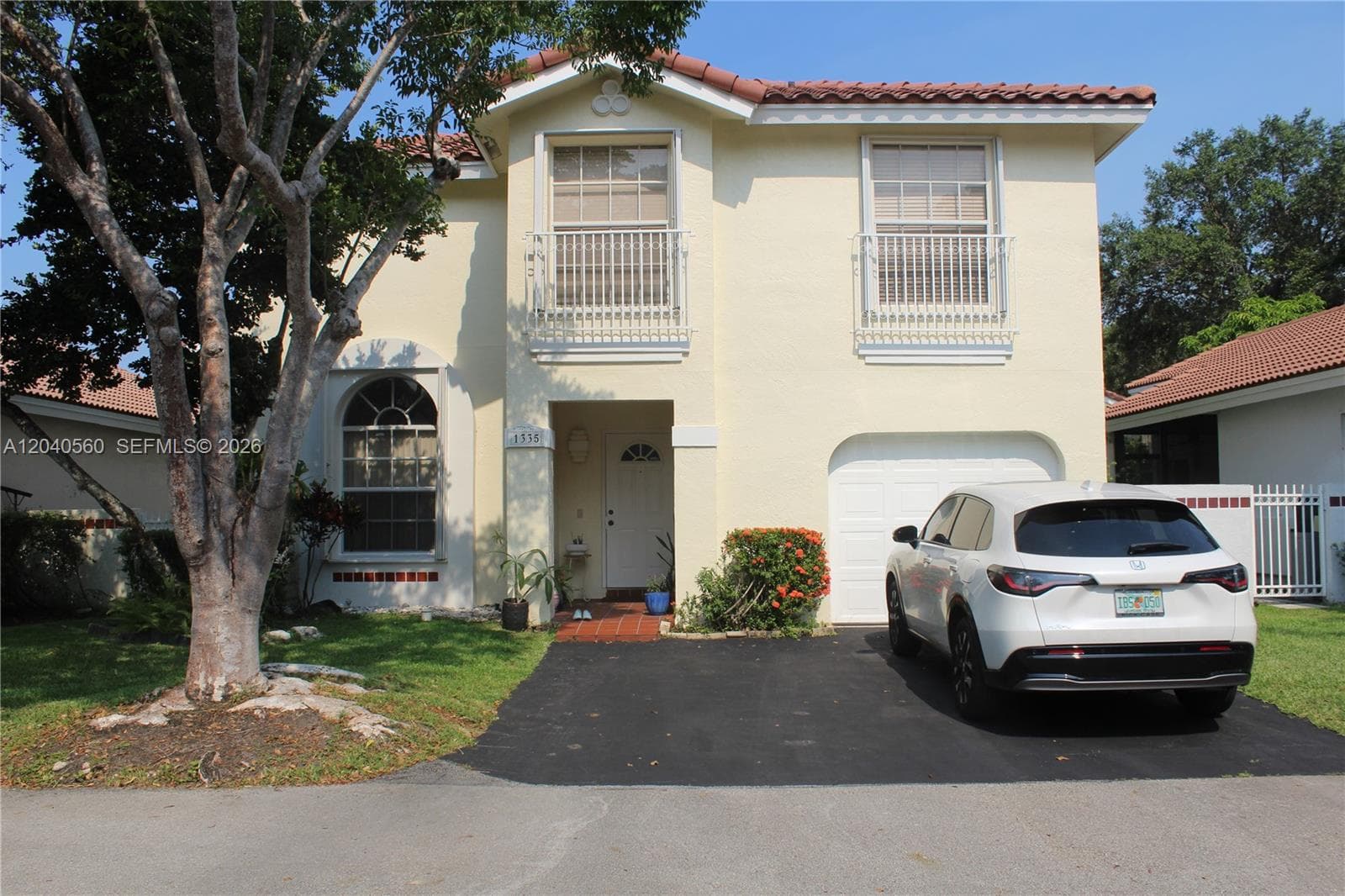 1335 Seagrape Cir, Weston, FL 33326 photo 2