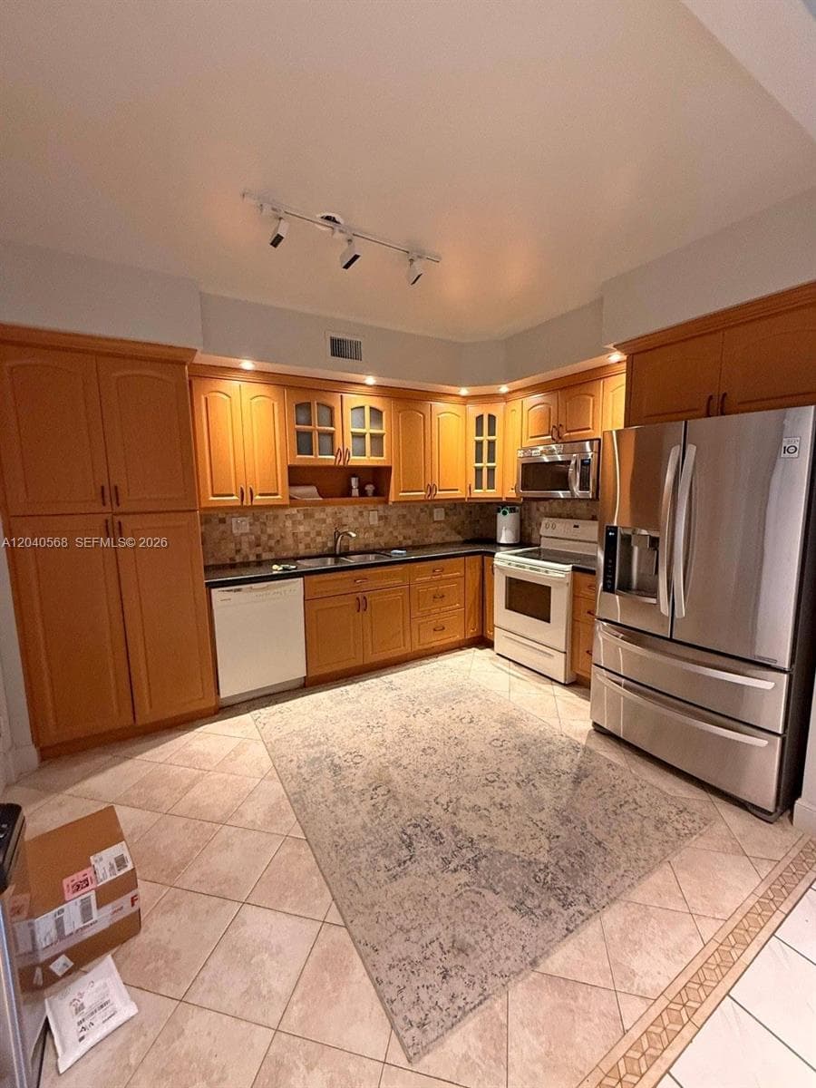 1701 S Ocean Dr # 105, Hollywood, FL 33019 photo 3
