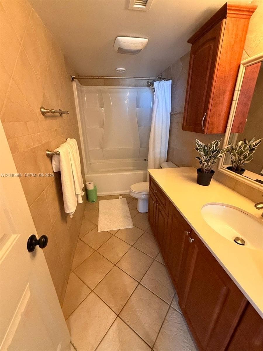 1701 S Ocean Dr # 105, Hollywood, FL 33019 photo 5