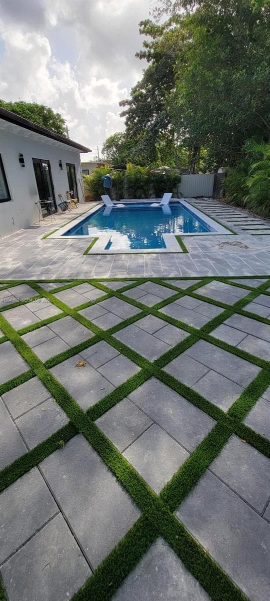 5901 SW 64th St, South Miami, FL 33143 photo 2