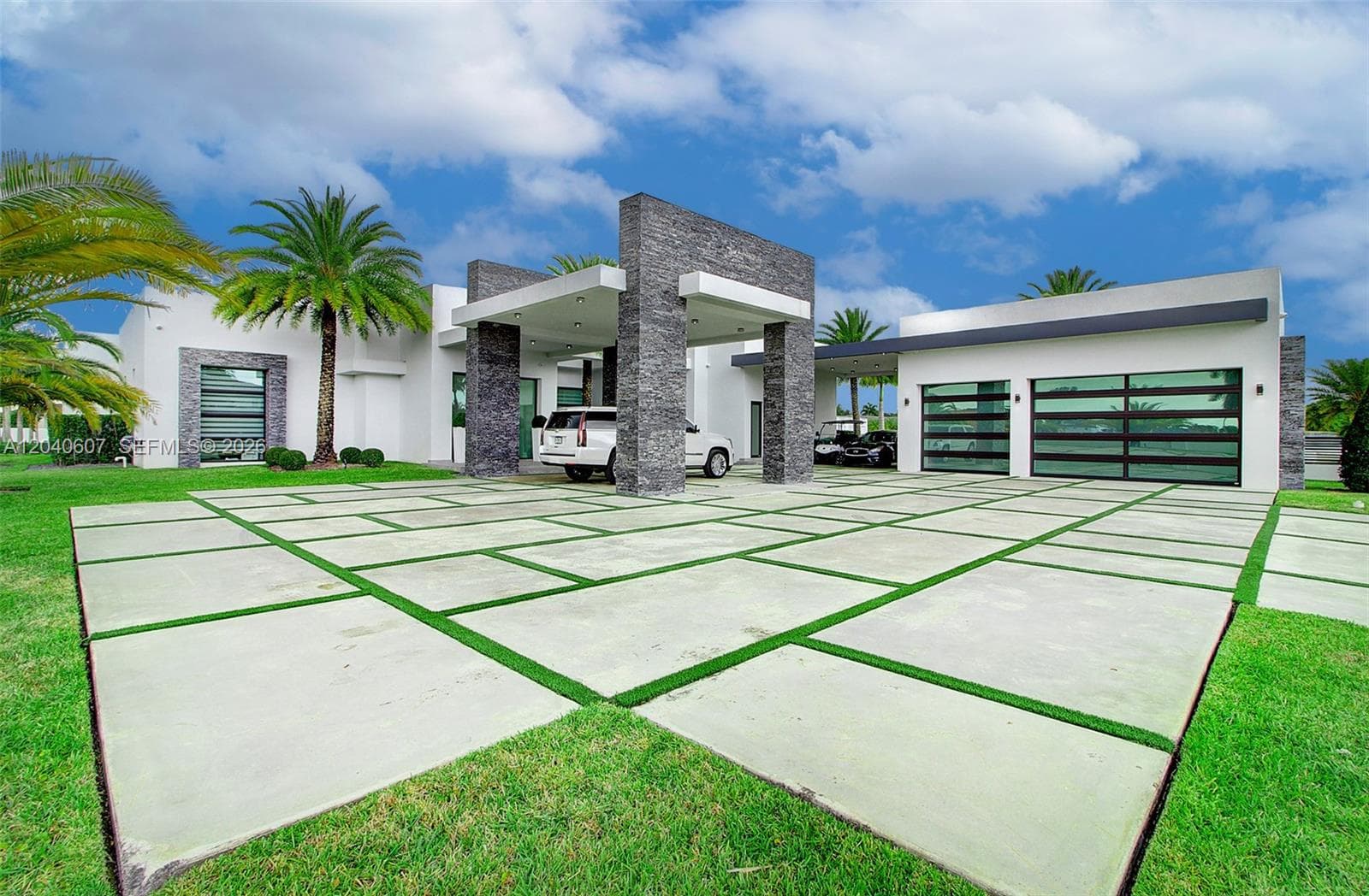 13052 NW 102nd Ave, Hialeah Gardens, FL 33018 photo 4