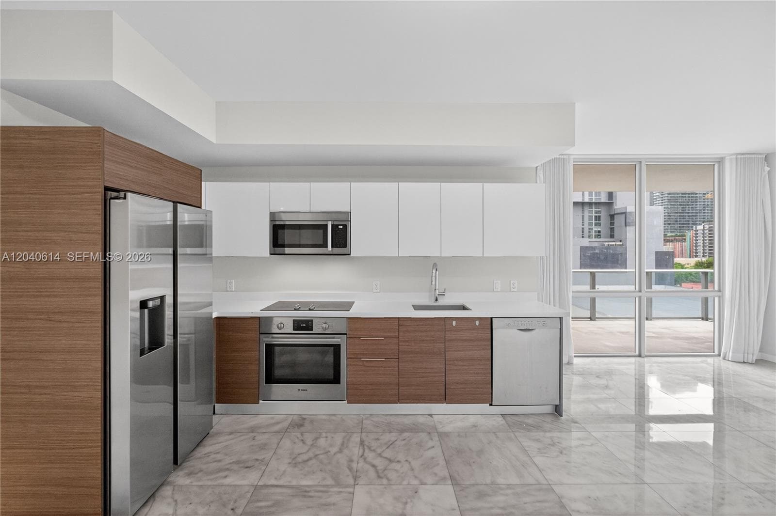 1010 SW 2nd Ave # 603, Miami, FL 33130 photo 3