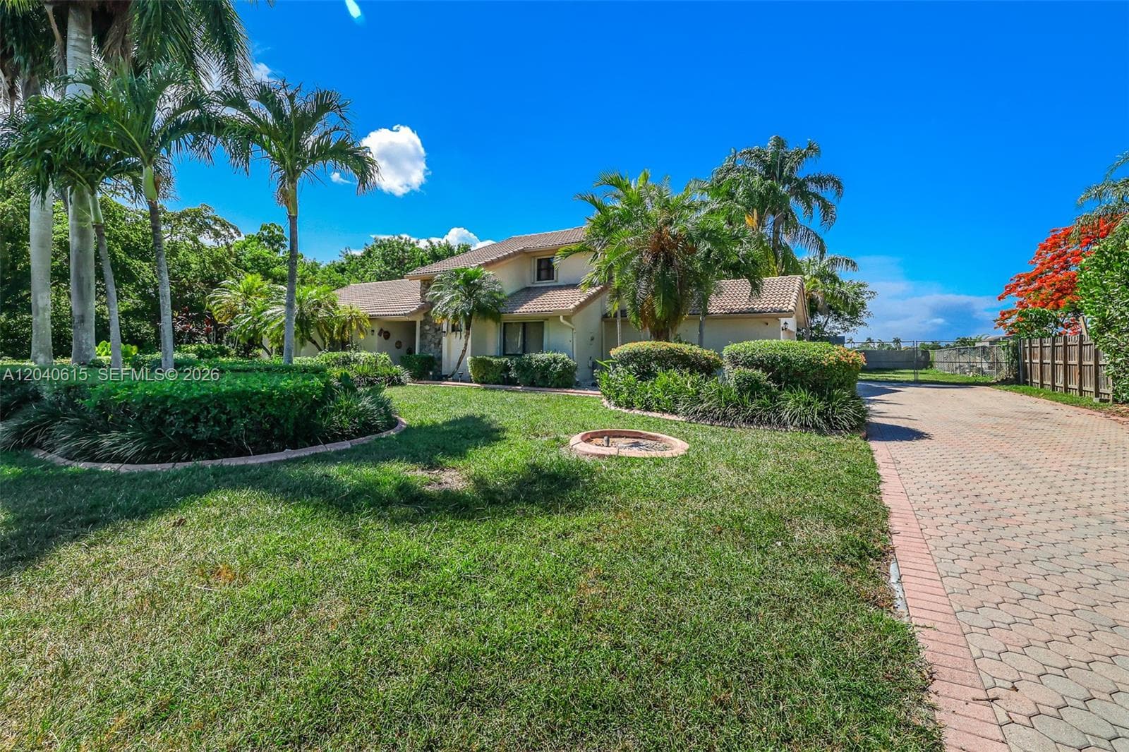 14941 SW 164th Ter, Miami, FL 33187 photo 3