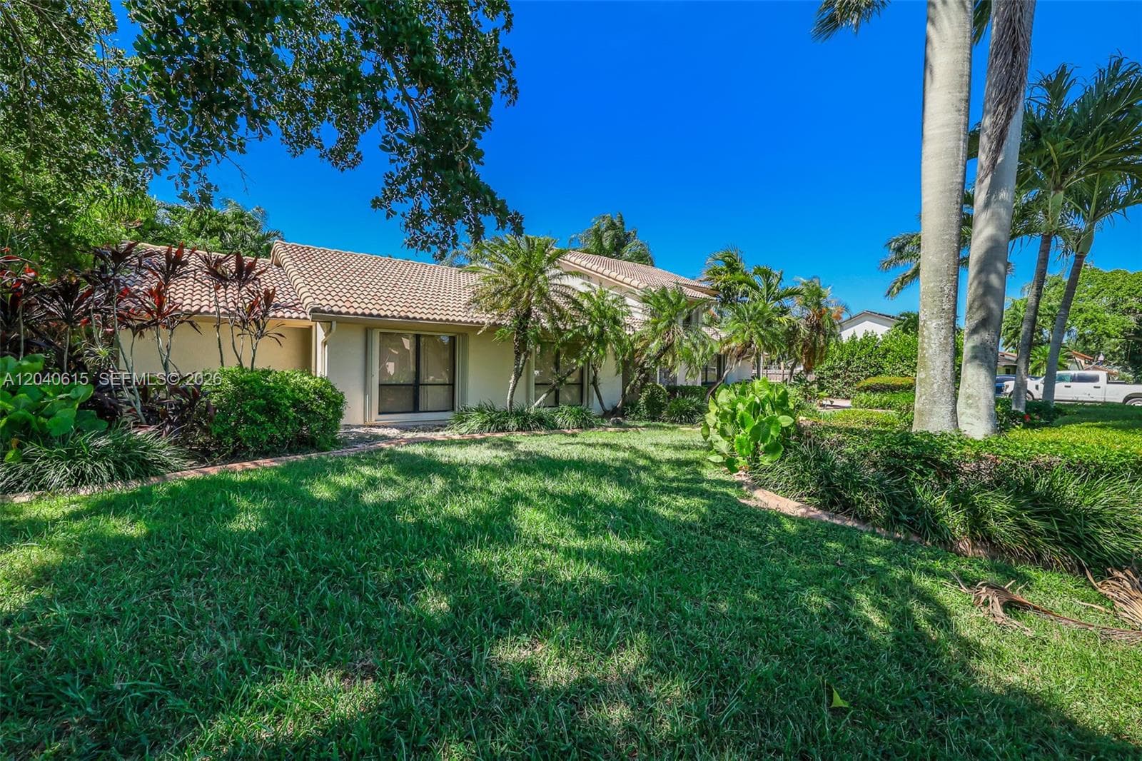 14941 SW 164th Ter, Miami, FL 33187 photo 4