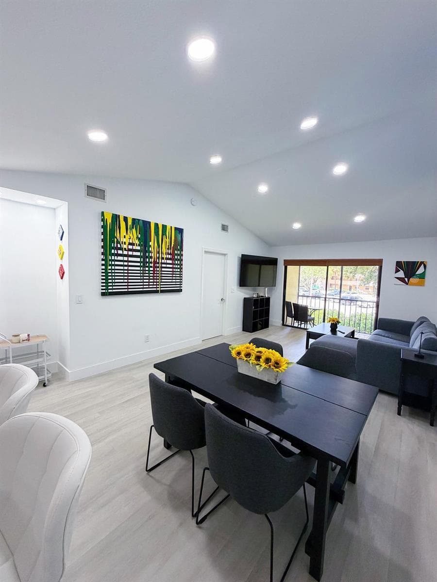351 Club Circle # 208, Boca Raton, FL 33487 photo 4