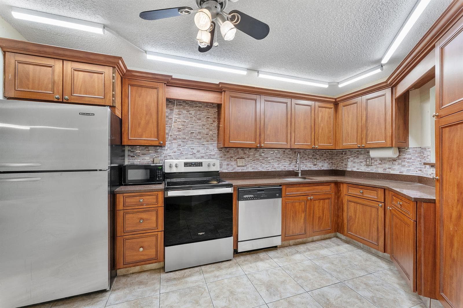 5800 Camino Del Sol # 102, Boca Raton, FL 33433 photo 4