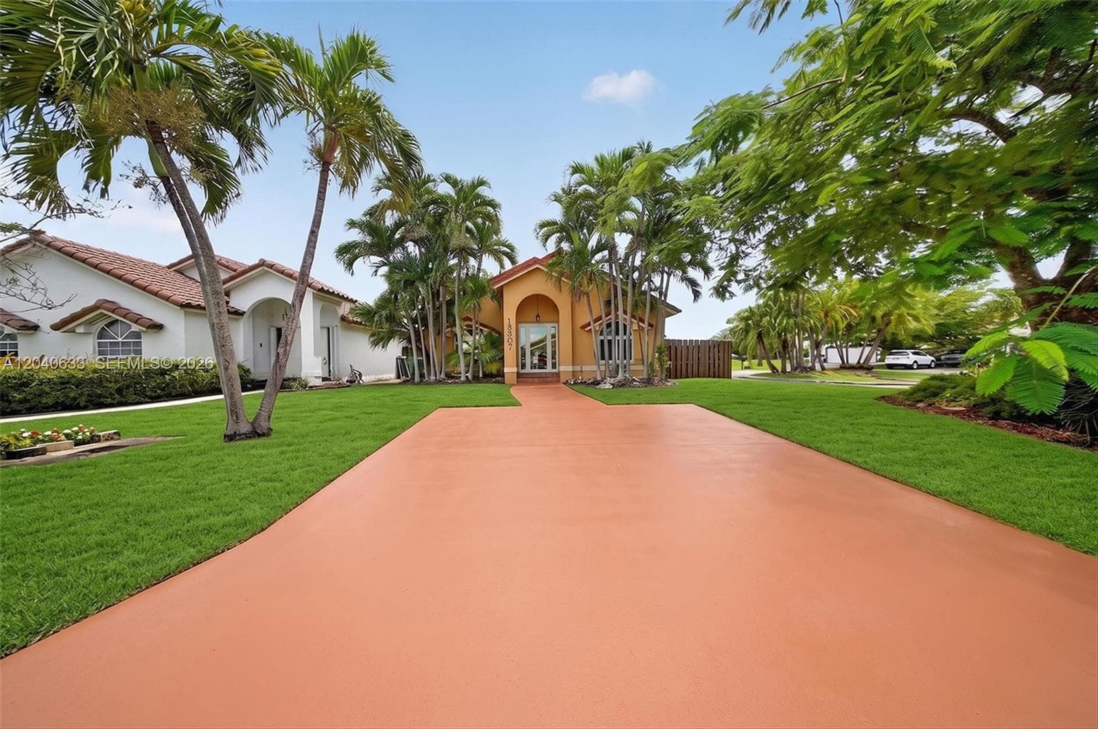 15307 SW 52nd Ter, Miami, FL 33185 photo 3