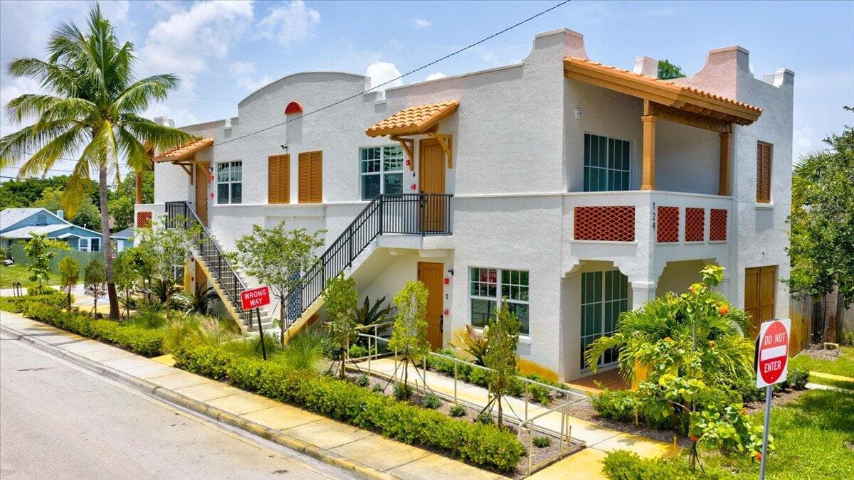 129 S K Street, Lake Worth, FL 33460 photo 2