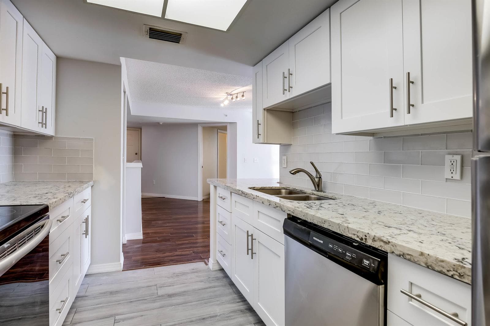 100 Crestwood Court N # 108, Royal Palm Beach, FL 33411 photo 4