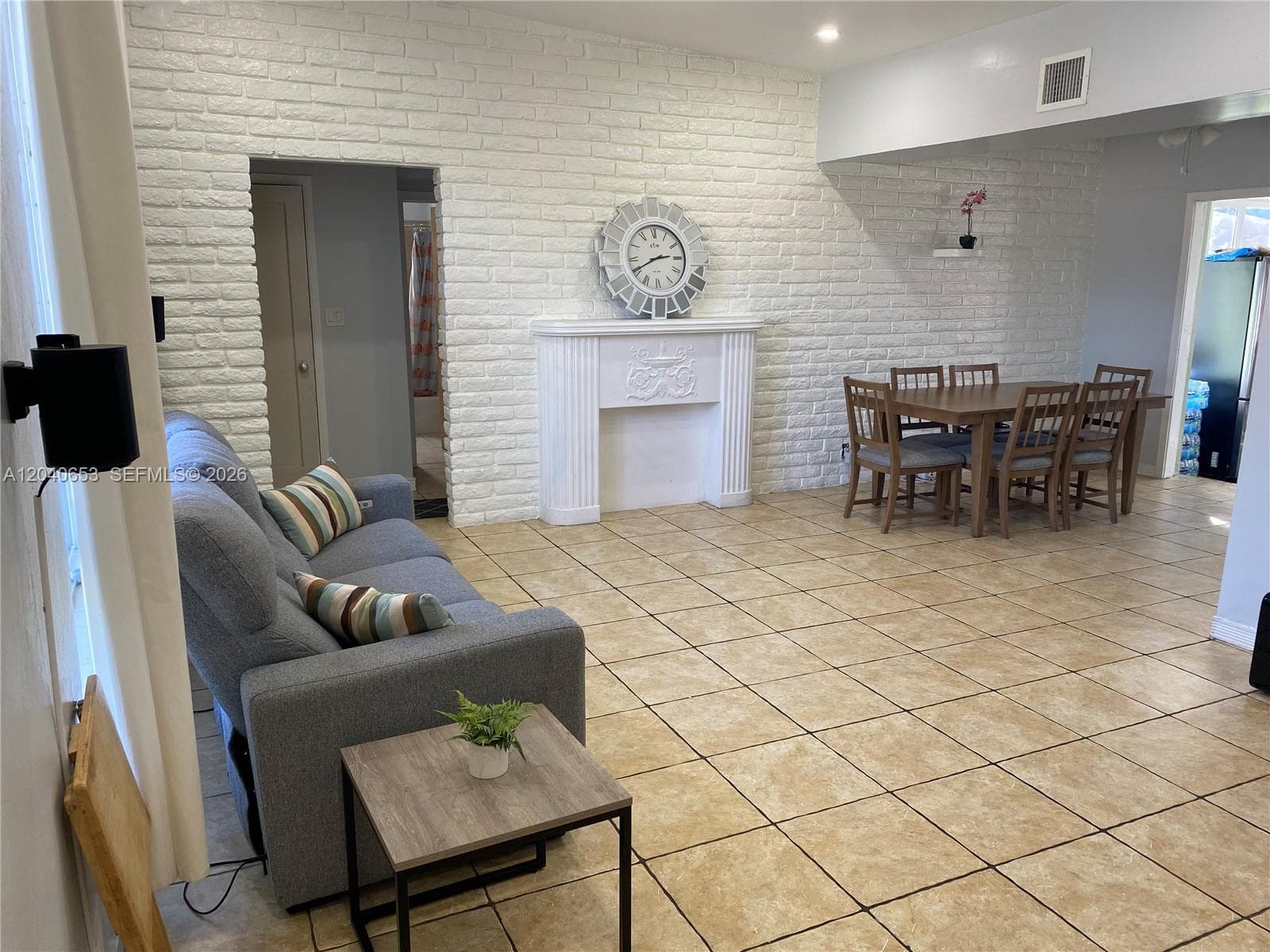 540 NW 111 St, Miami, FL 33168 photo 2