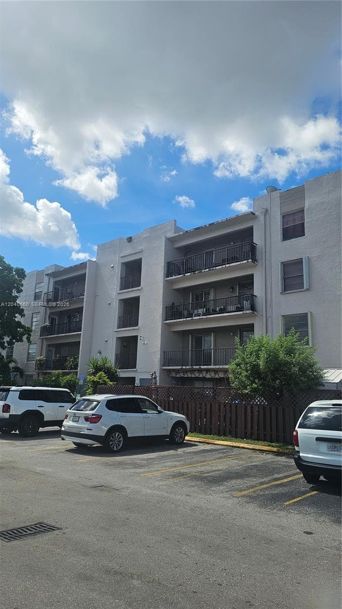 5625 W 20th Ave # 208, Hialeah, FL 33012 photo 2