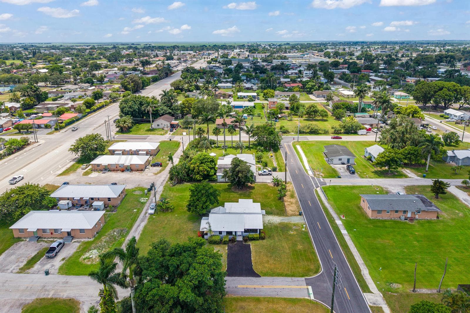 24 NW Avenue I, Belle Glade, FL 33430 photo 2
