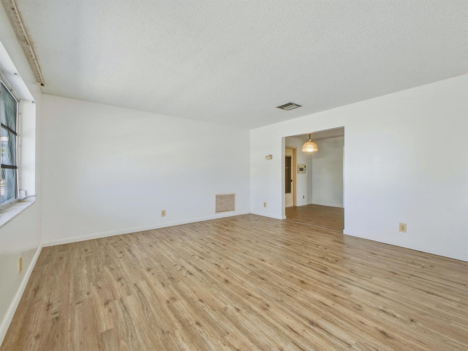 1012 SW 17th Street, Boynton Beach, FL 33426 photo 5