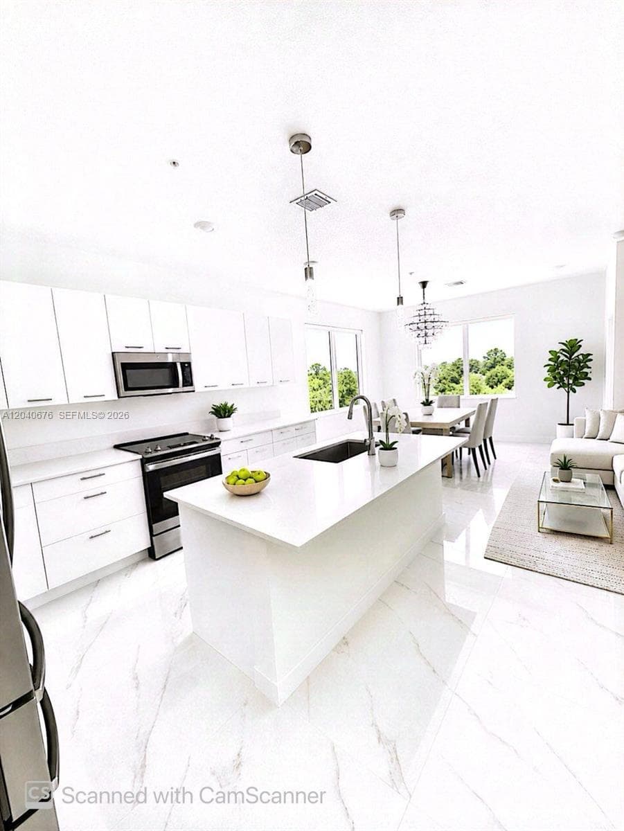 8001 NW 41st St # F-113, Doral, FL 33166 photo 4