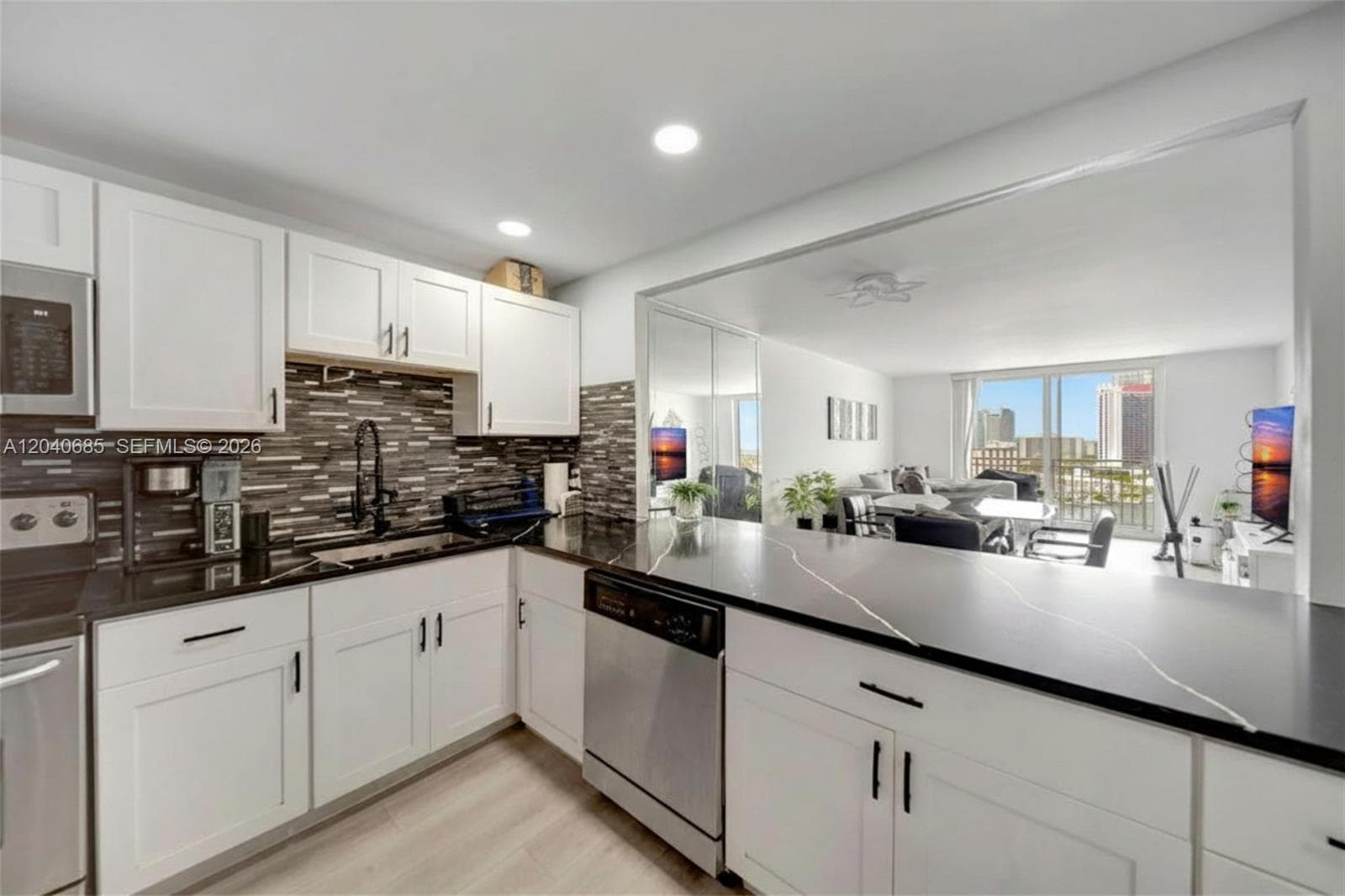 427 Golden Isles Dr # 16H, Hallandale Beach, FL 33009 photo 4