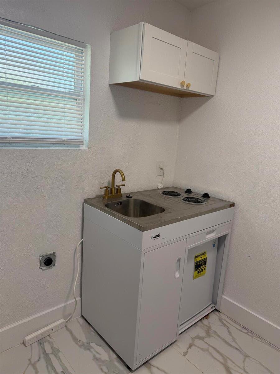 160 SE 15th Avenue # Unit B, Pompano Beach, FL 33060 photo 5