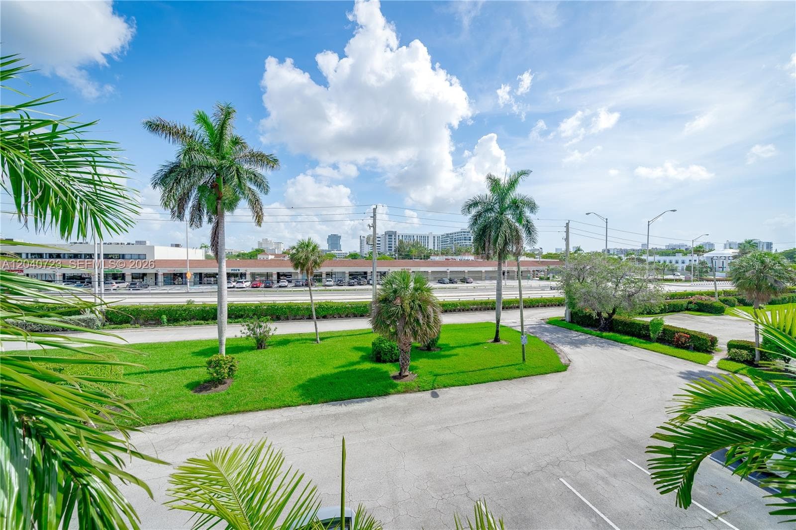 2880 NE 203rd St # 34B, Aventura, FL 33180 photo 3