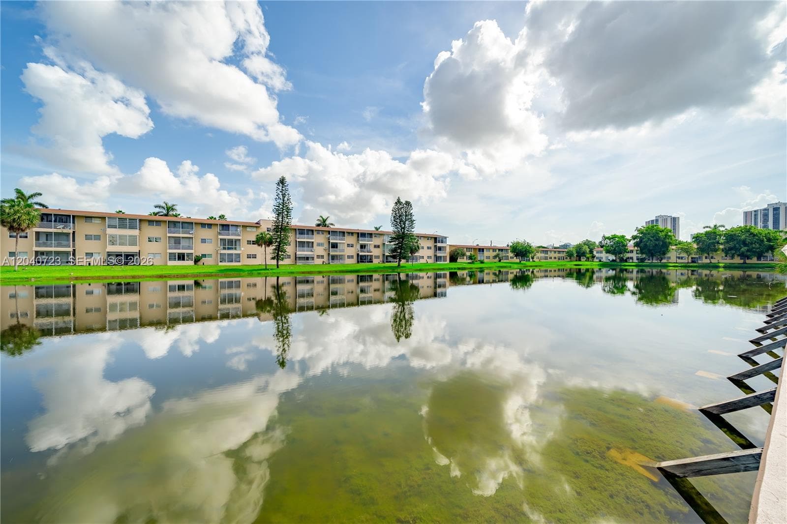 2880 NE 203rd St # 34B, Aventura, FL 33180 photo 4