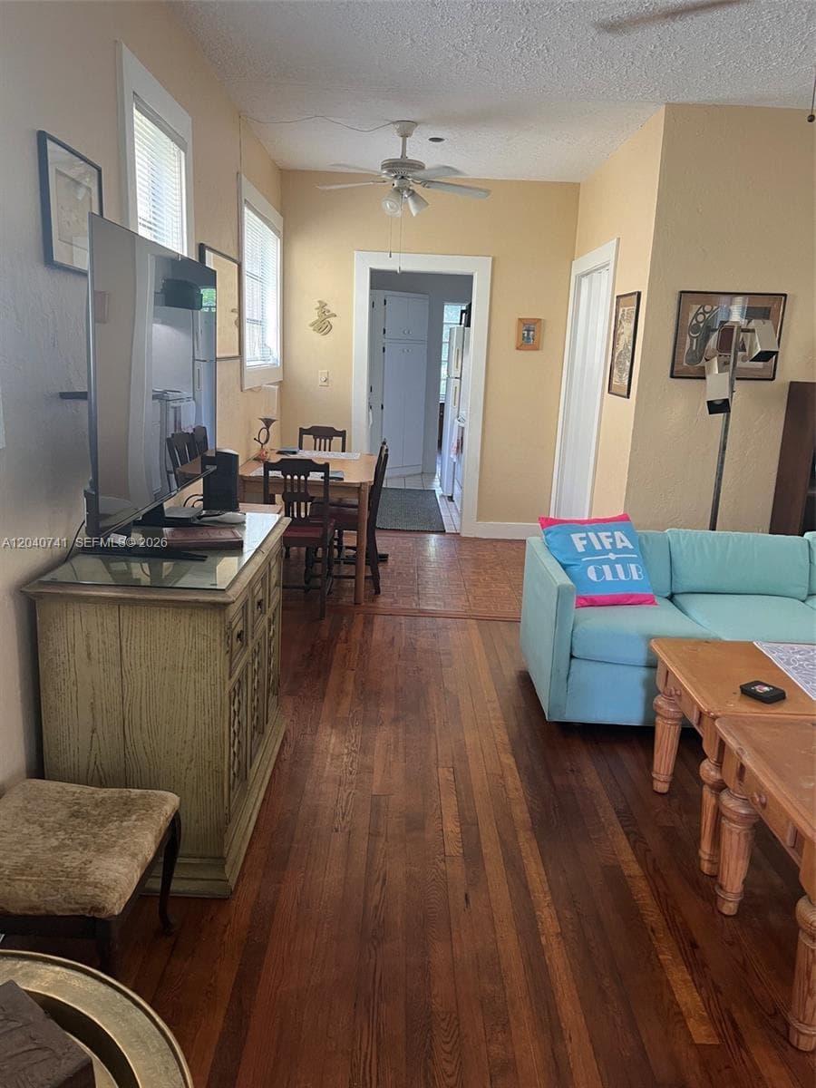 1209 Aguila Ave, Coral Gables, FL 33134 photo 2