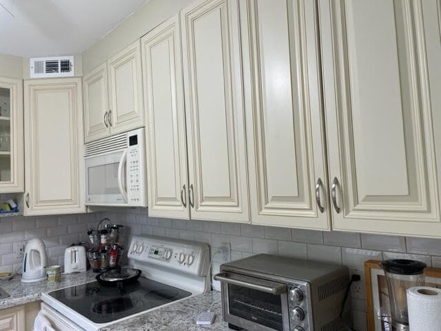 640 Monaco N # 640, Delray Beach, FL 33446 photo 2
