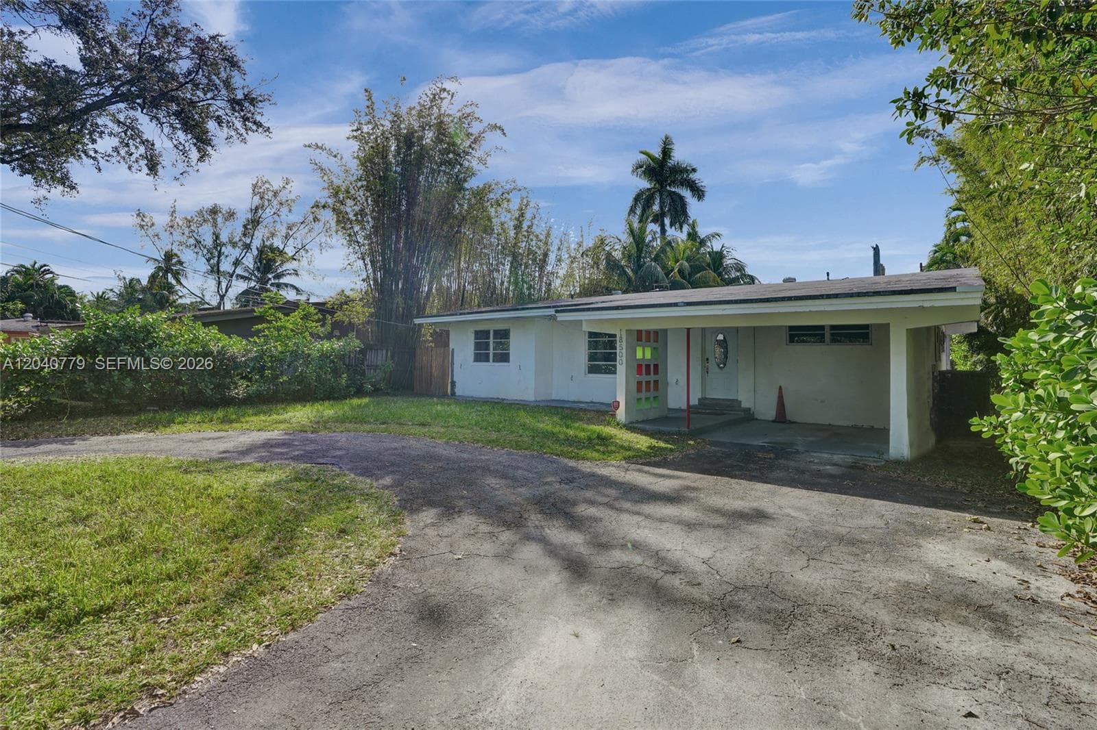 18500 NE 23rd Ct, Miami, FL 33180 photo 2