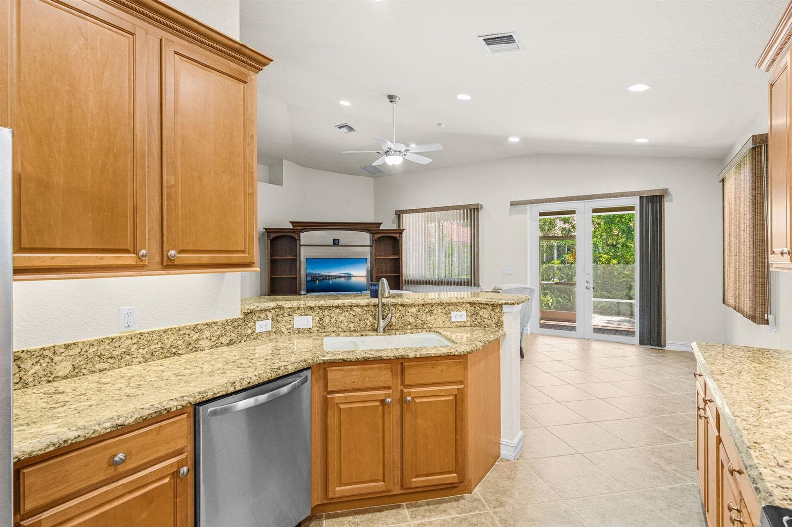 6223 Dorchester Way, Vero Beach, FL 32966 photo 3