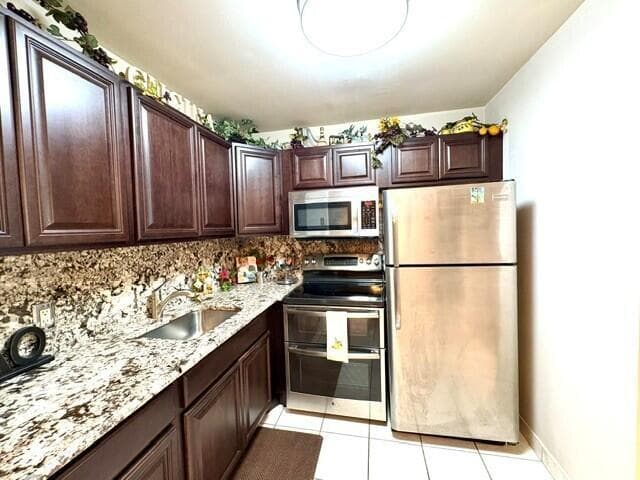 12 Windsor A # 12, West Palm Beach, FL 33417 photo 4