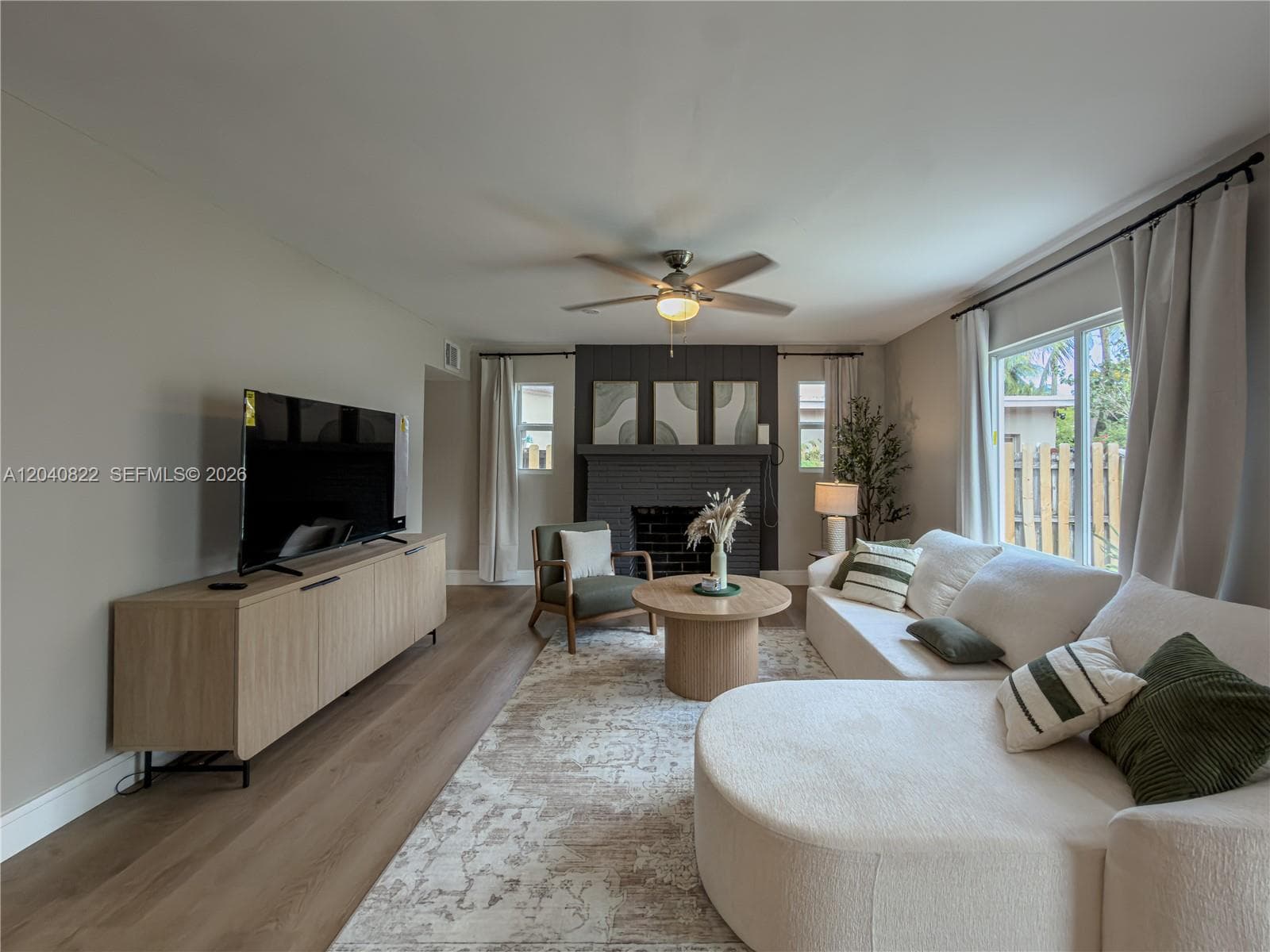 1813 SW 10th St, Fort Lauderdale, FL 33312 photo 5