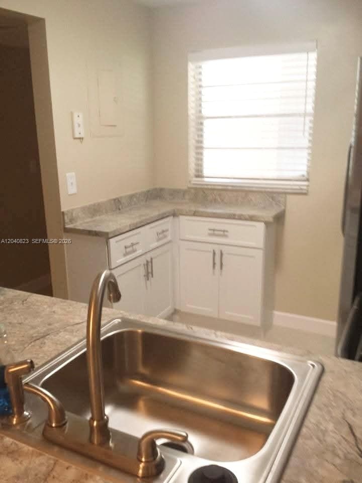 9235 Lagoon Pl # 109, Davie, FL 33324 photo 4