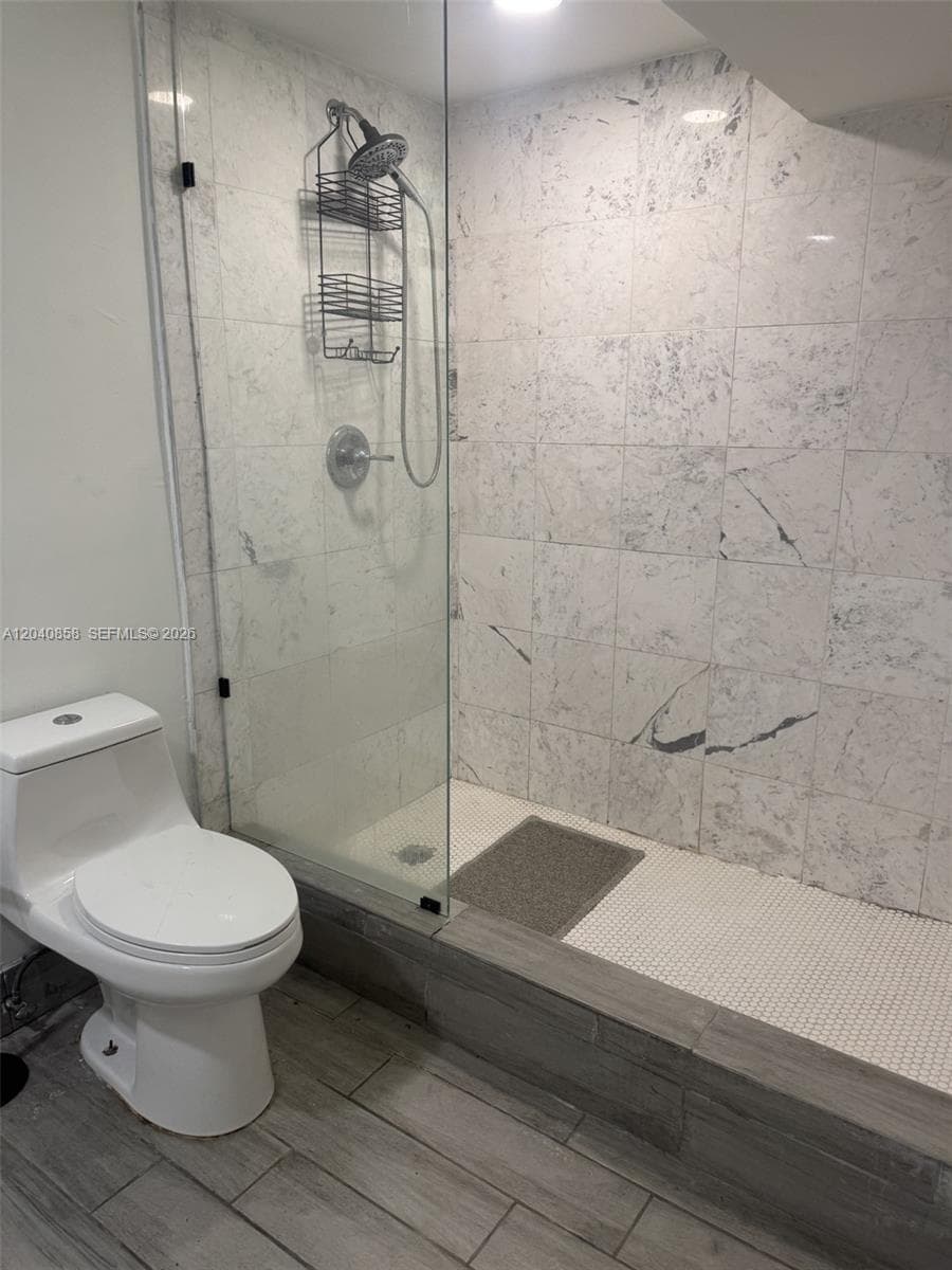 1865 NW 16th St # 1, Miami, FL 33125 photo 3