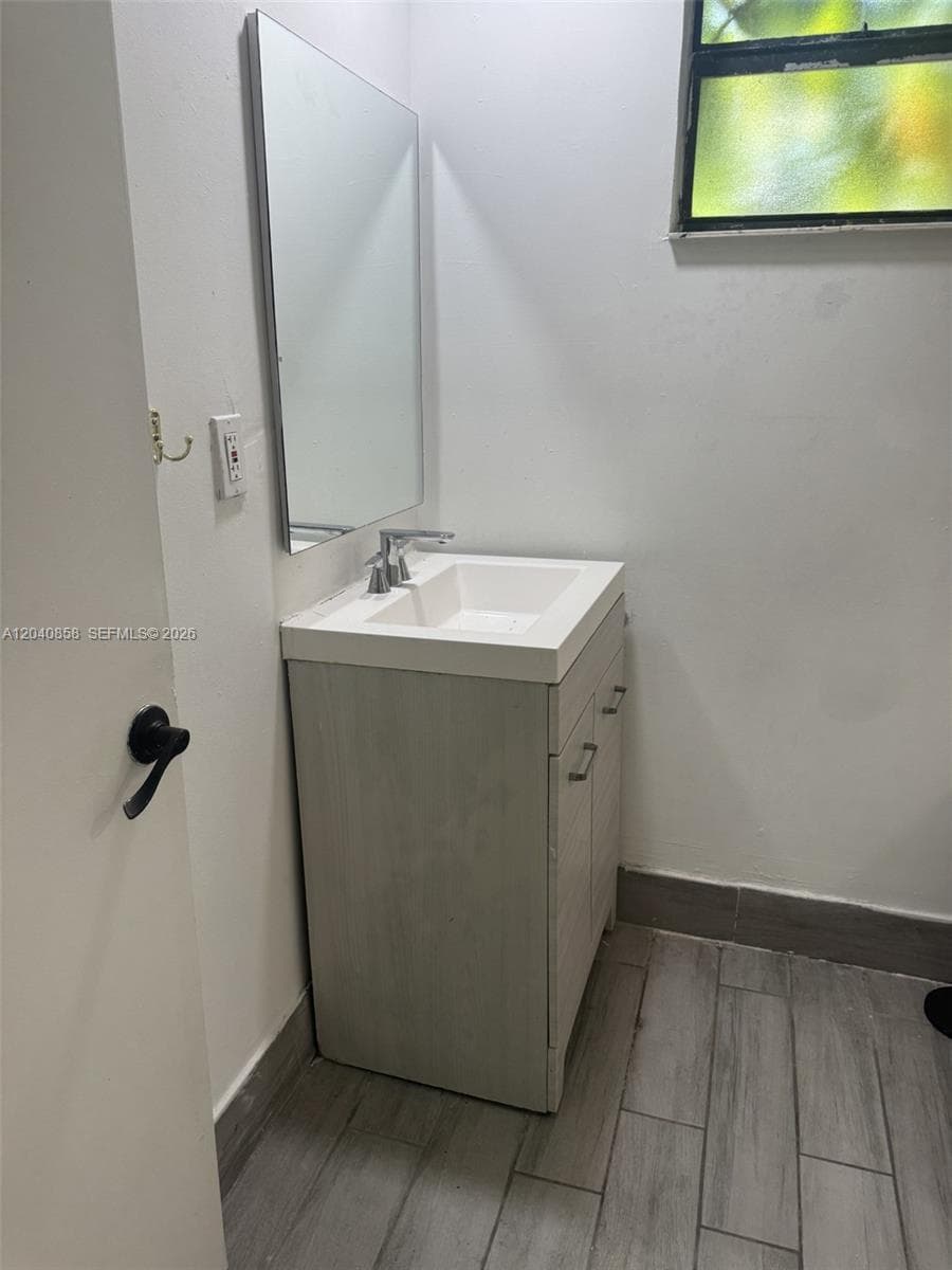 1865 NW 16th St # 1, Miami, FL 33125 photo 4