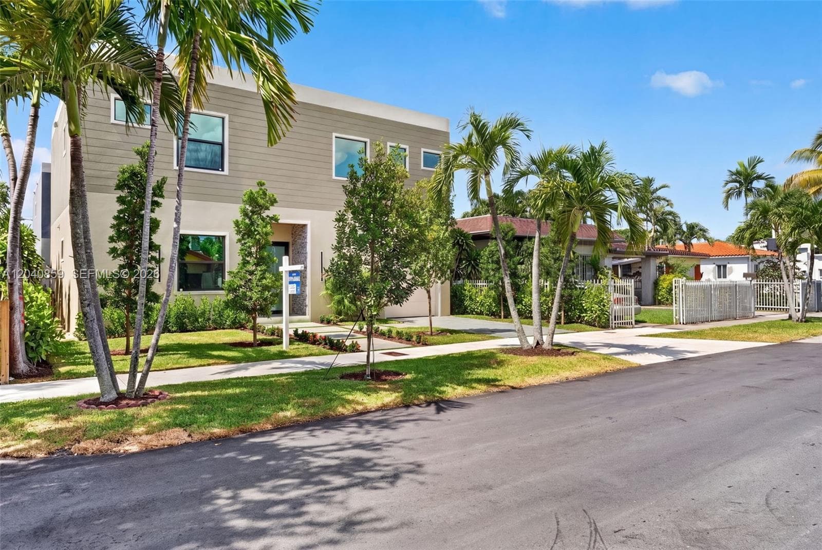 2240 SW 13th St, Miami, FL 33145 photo 3