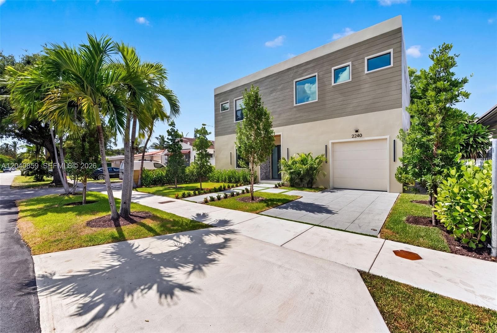 2240 SW 13th St, Miami, FL 33145 photo 4