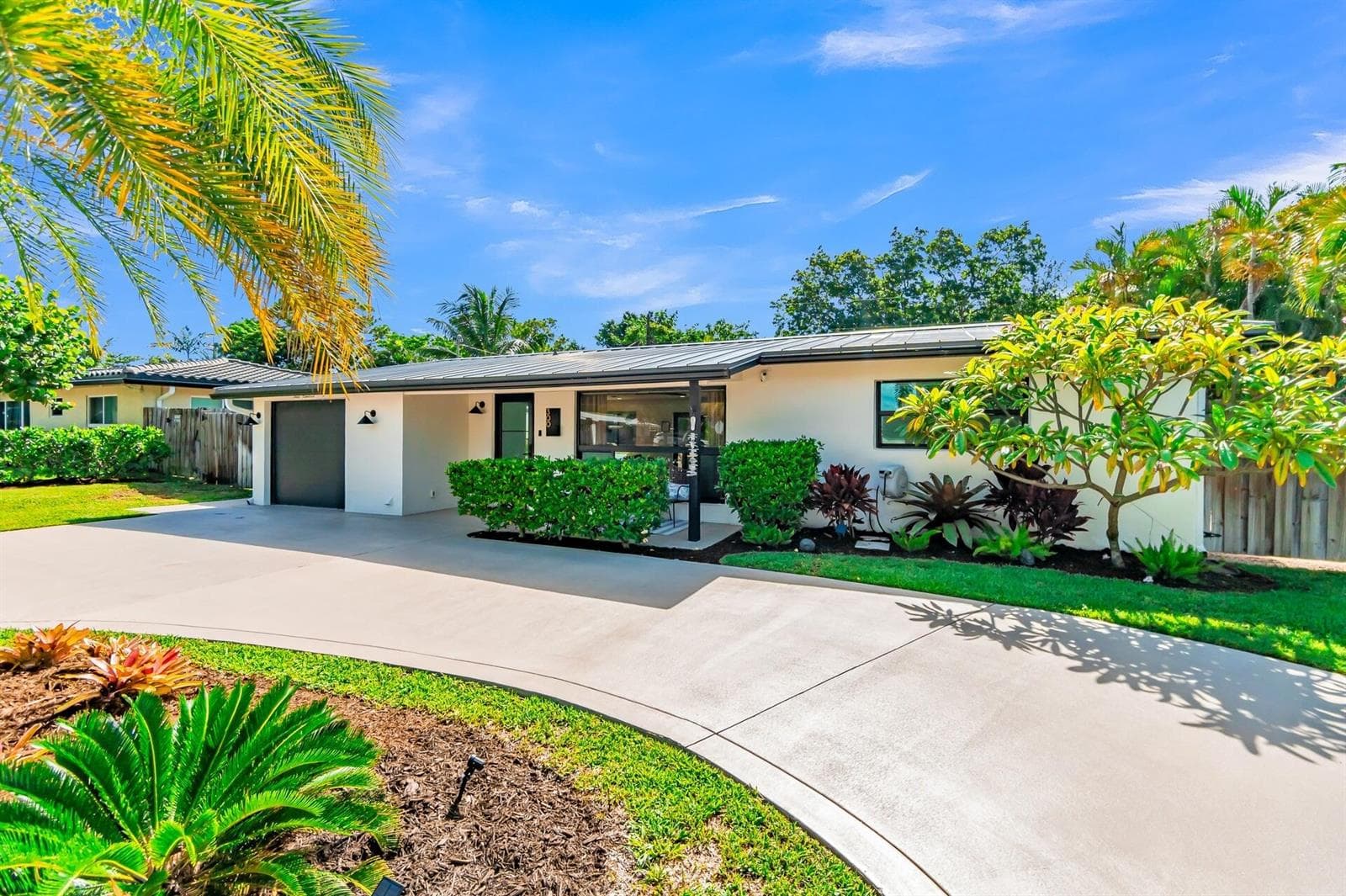 300 SE 8th Avenue, Deerfield Beach, FL 33441 photo 5