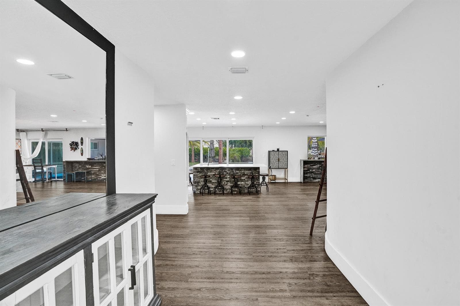 343 Layne Boulevard, Hallandale Beach, FL 33009 photo 2