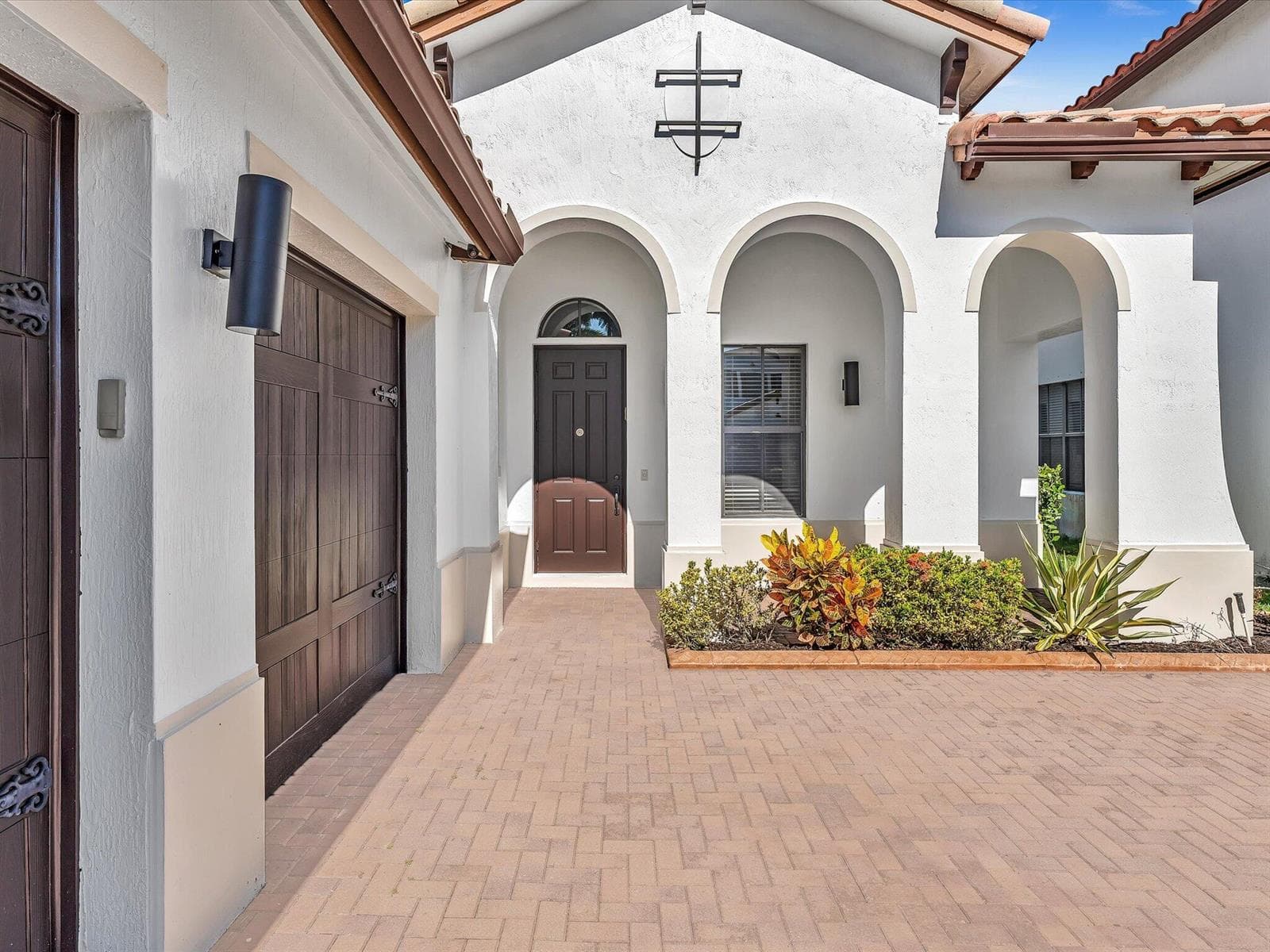 2680 NW 84th Way, Pembroke Pines, FL 33024 photo 3