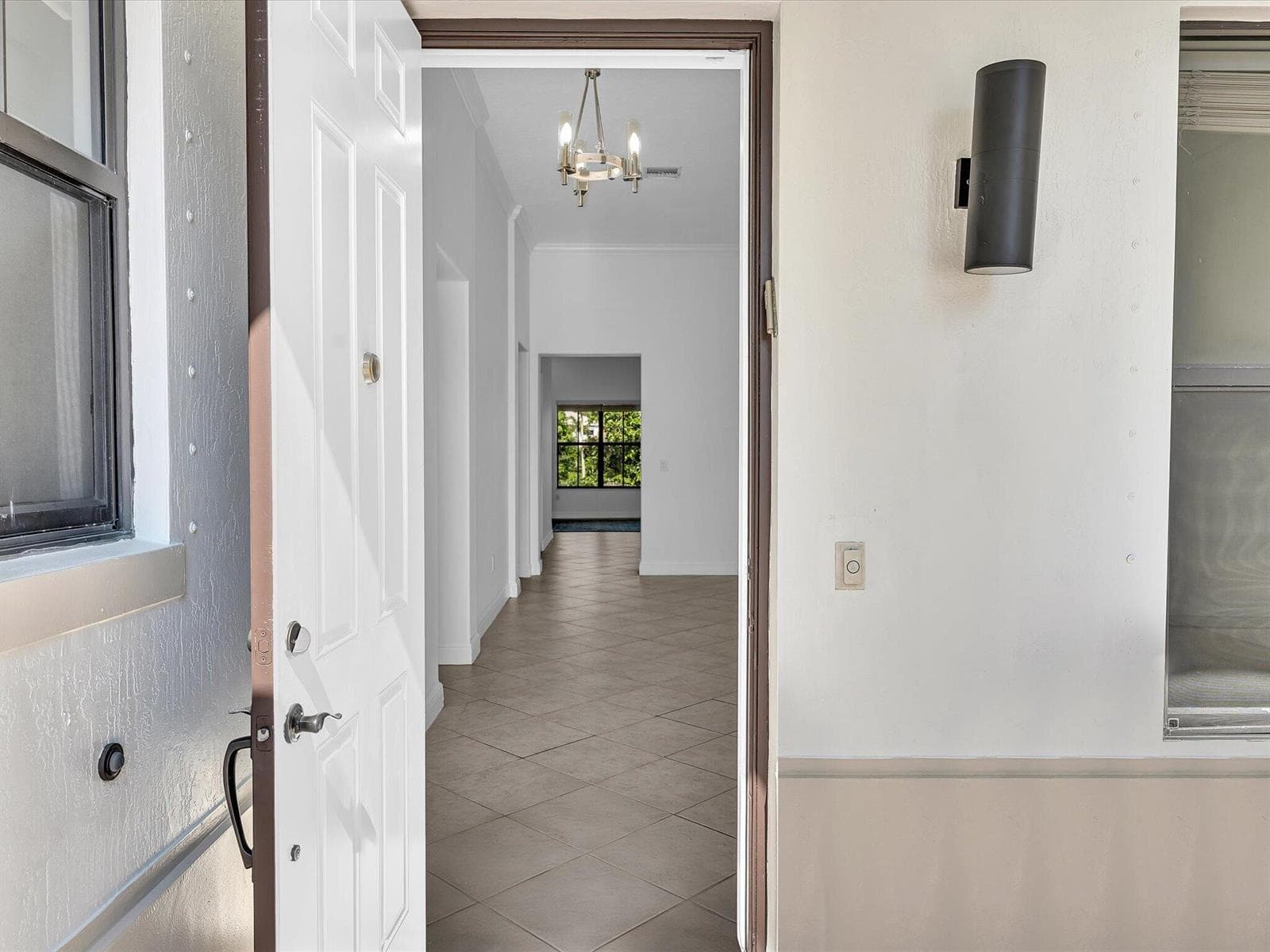 2680 NW 84th Way, Pembroke Pines, FL 33024 photo 4
