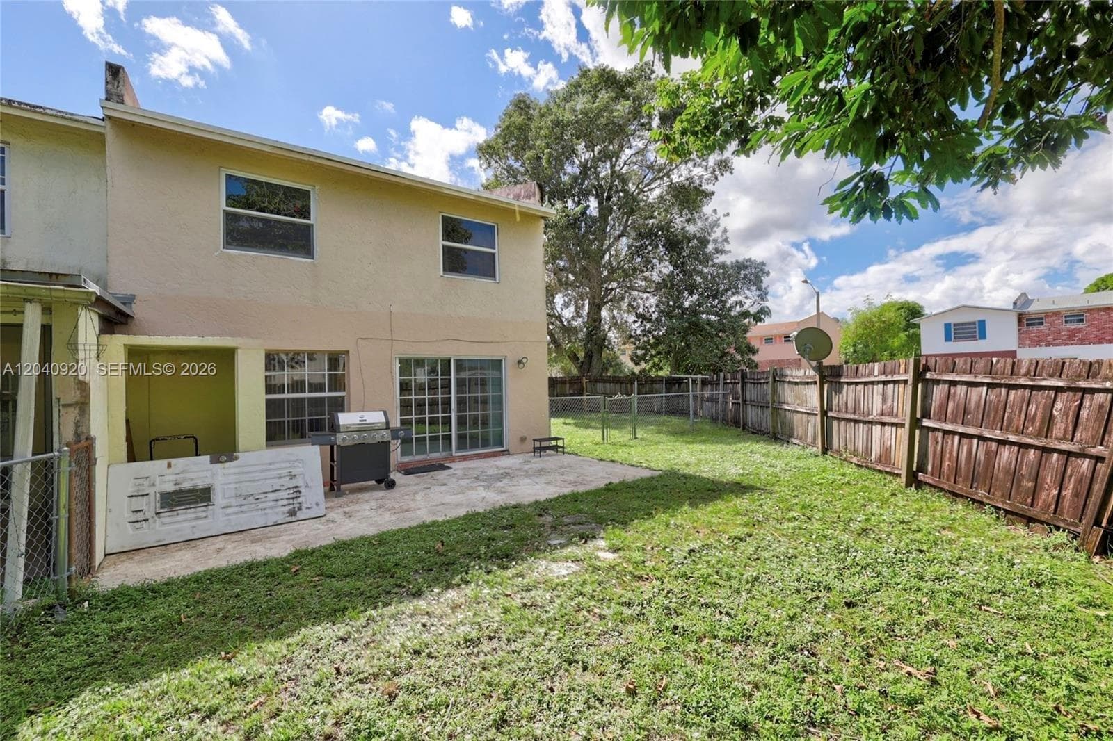 350 Sunshine Dr, Coconut Creek, FL 33066 photo 2